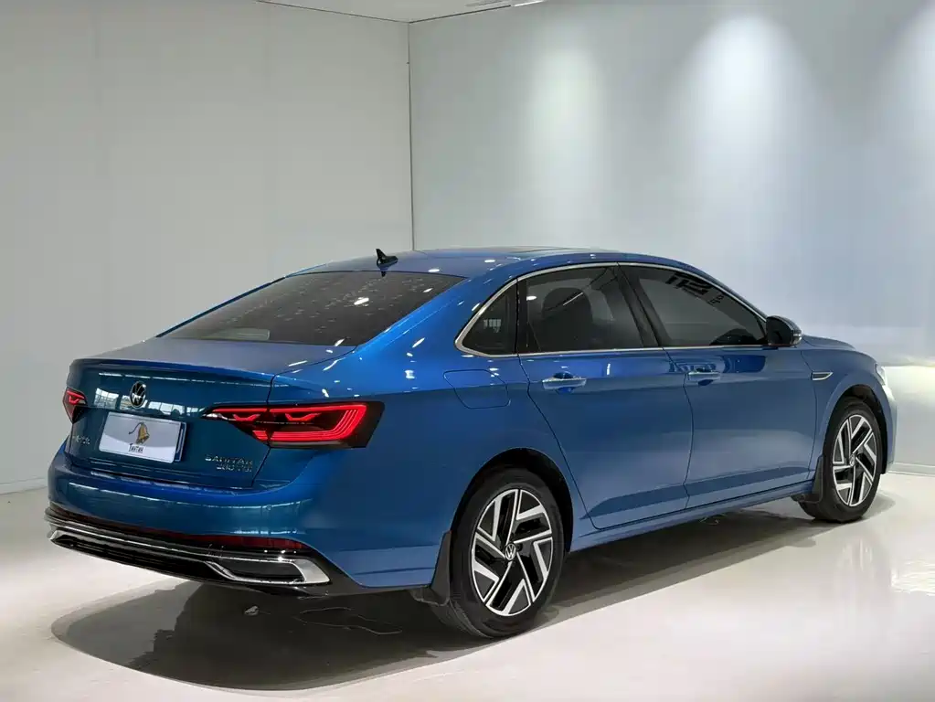 Volkswagen Sagitar 2022