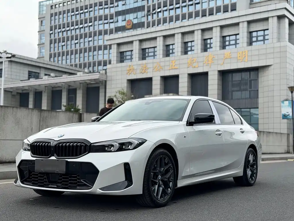 BMW 3 Series 2025