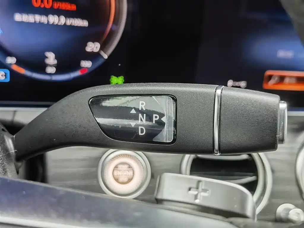 Mercedes-Benz E-Class 2023 — фото 13