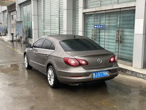 Volkswagen CC 2011