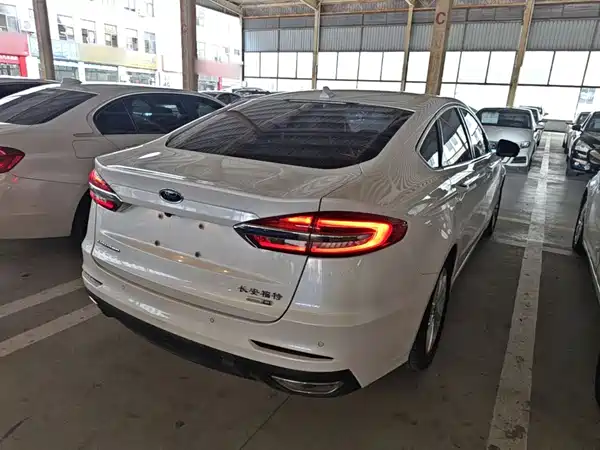 Ford Mondeo 2021