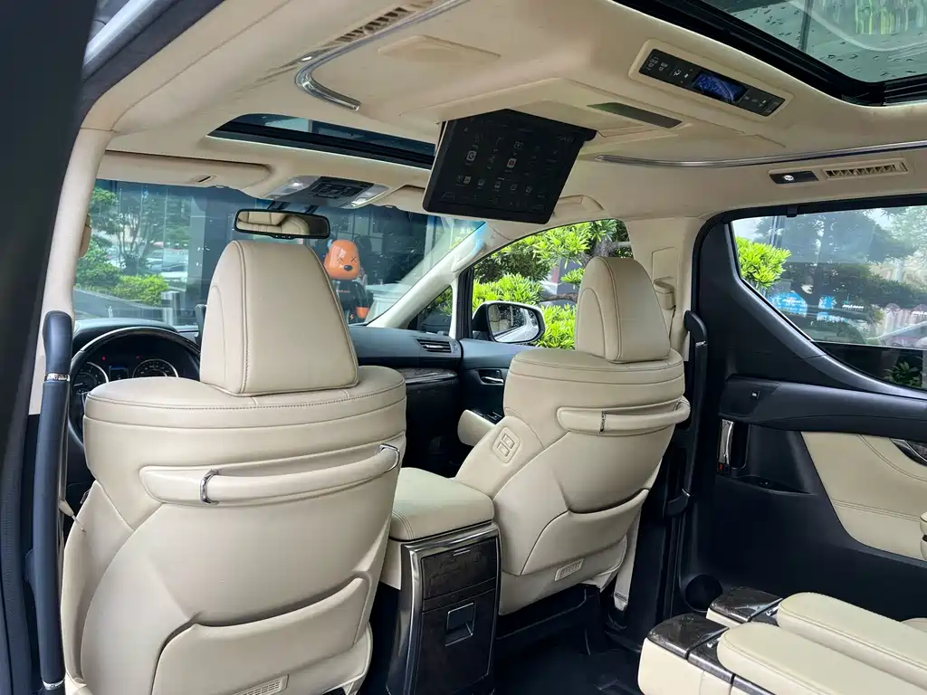 Toyota Alphard 2019 — фото 9