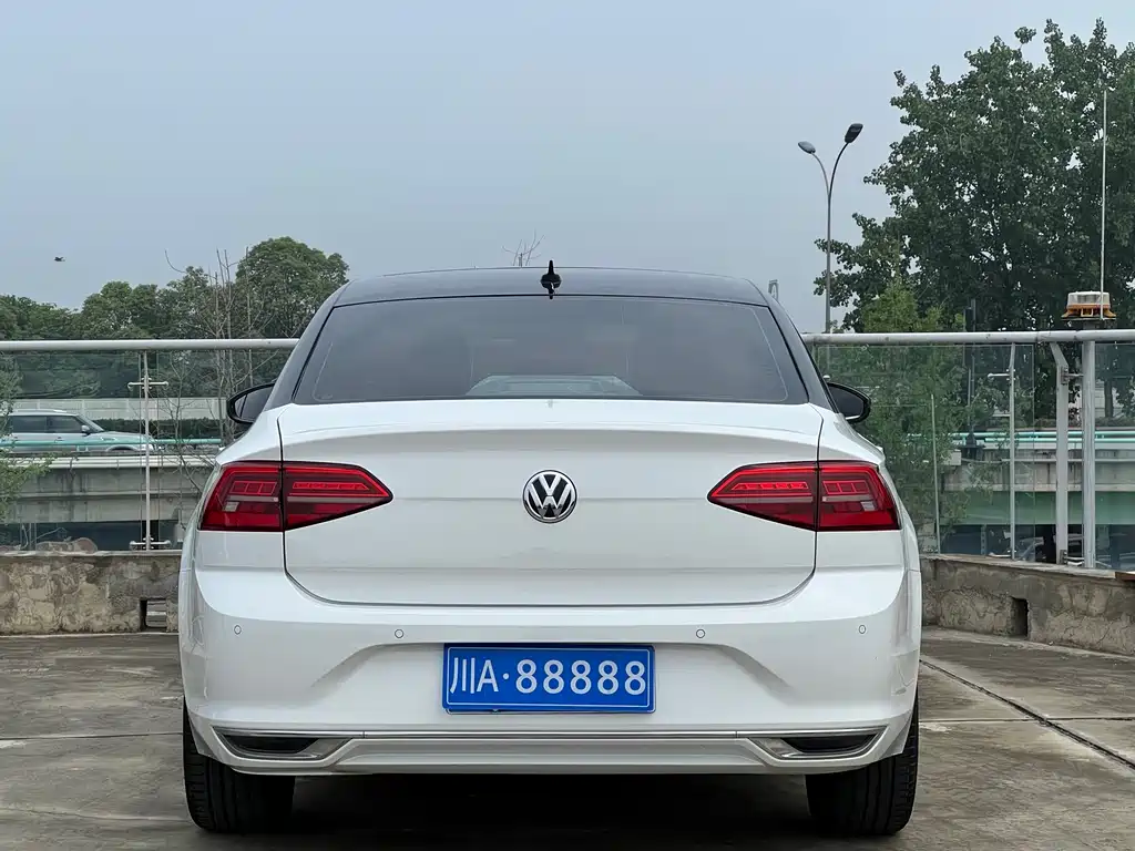 Volkswagen Lamando 2020 — фото 16