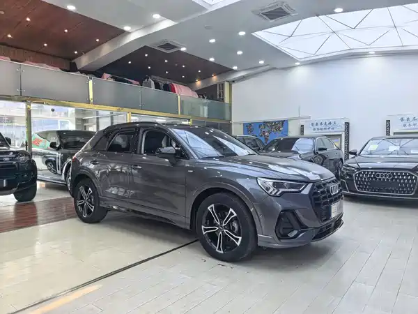 Audi Q3 2021