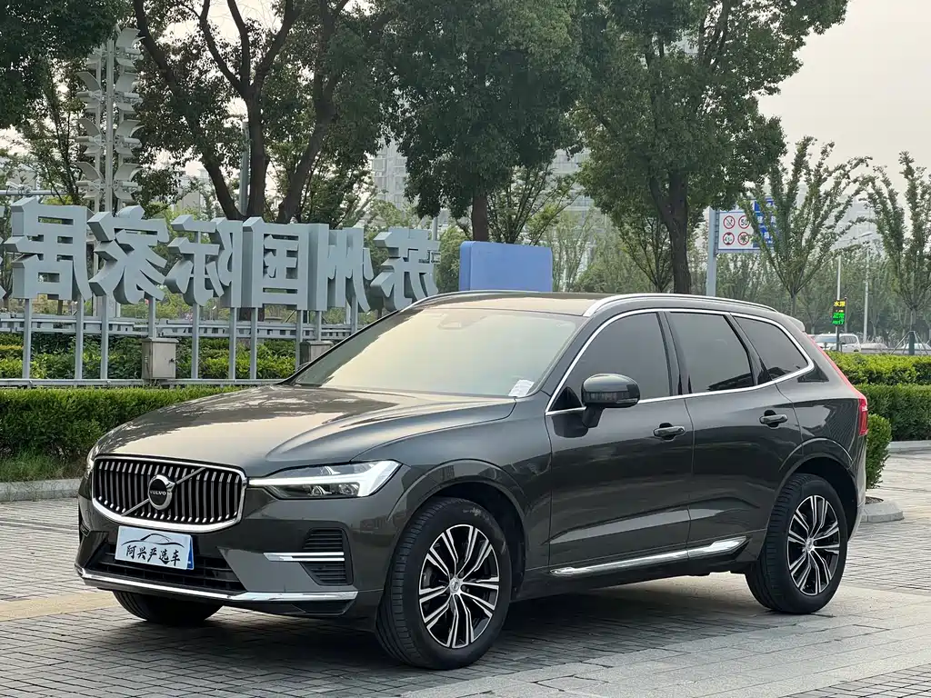 Volvo XC60 2022