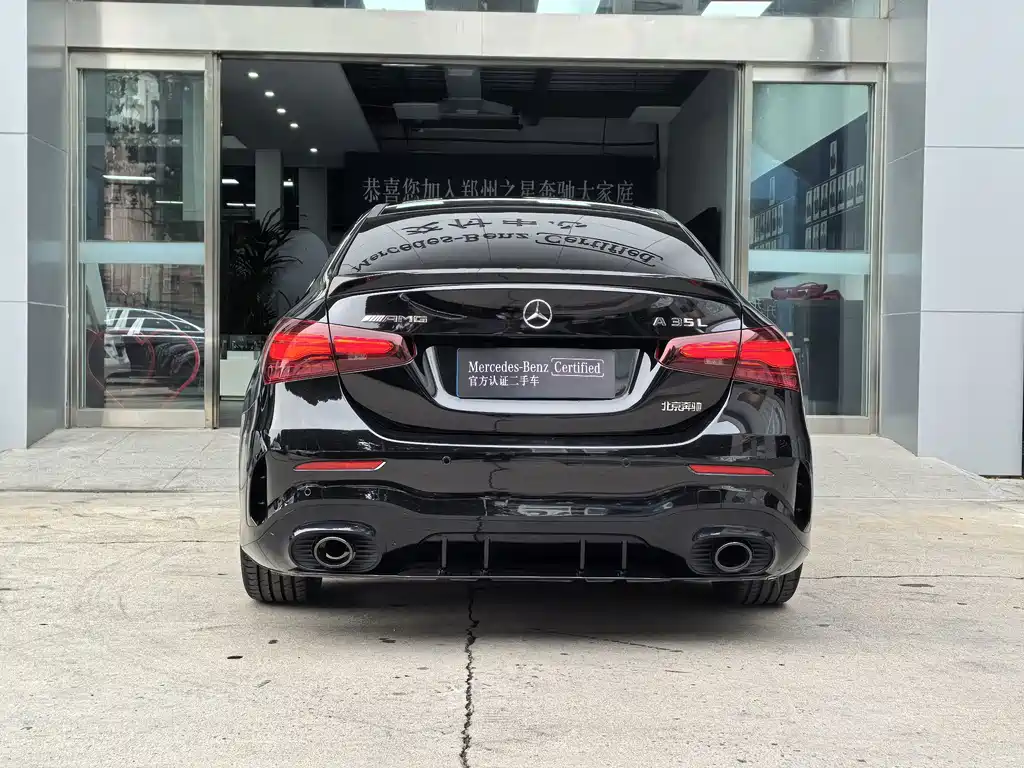 Mercedes-Benz A-Class AMG 2025 — фото 15