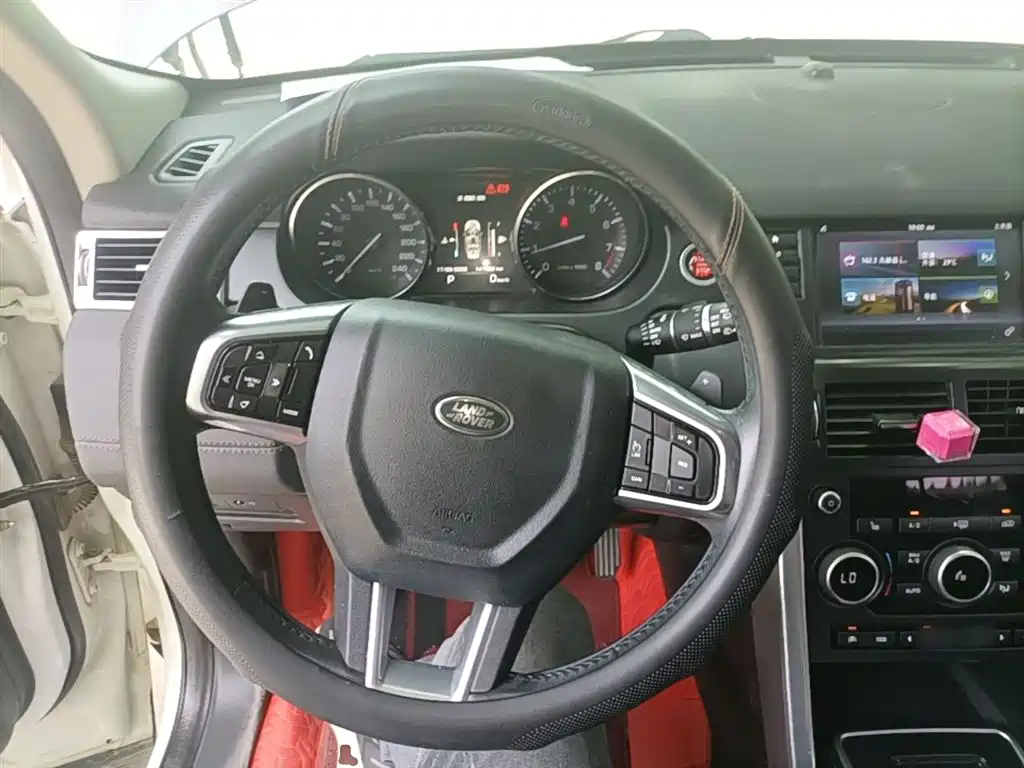 Land Rover Discovery Sport 2016 — фото 11