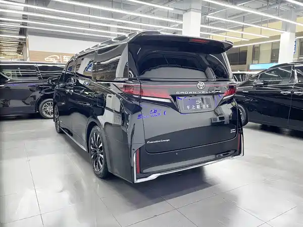 Toyota Vellfire 2024