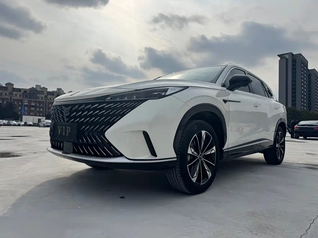 Roewe RX5 2022 — фото 1