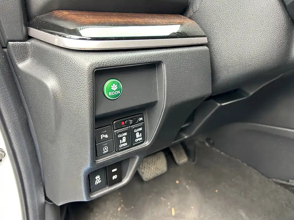 Honda Odyssey 2015 — фото 14