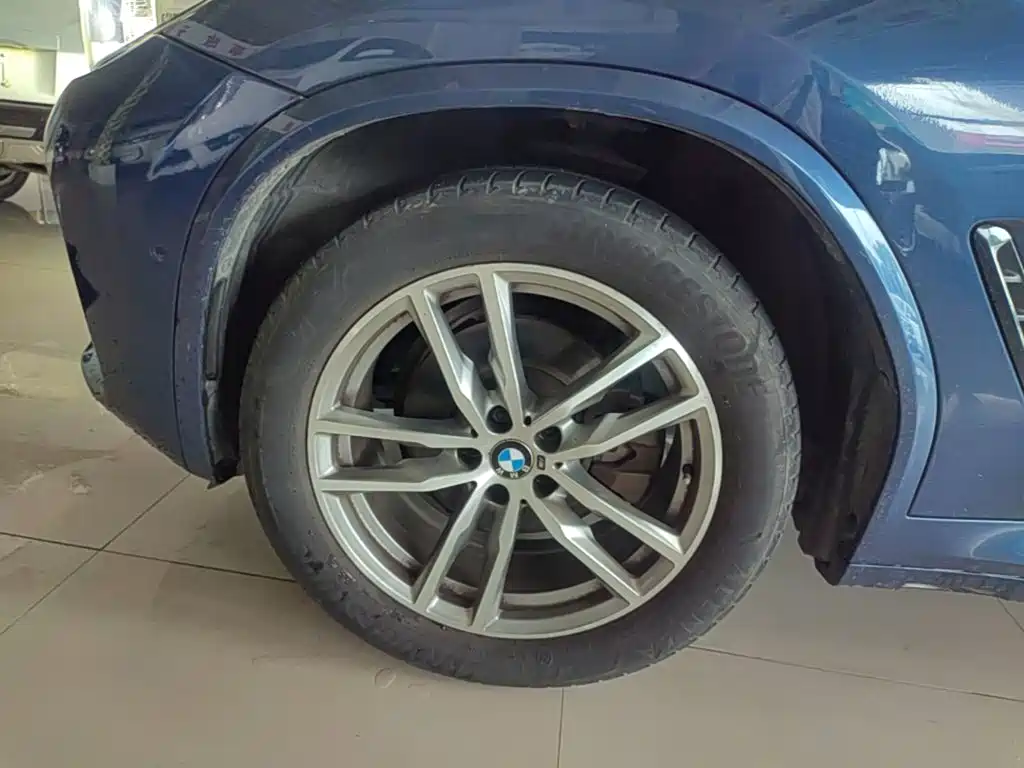BMW X3 2018 — фото 23