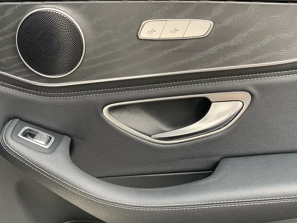 Mercedes-Benz C-Class 2019 — фото 29