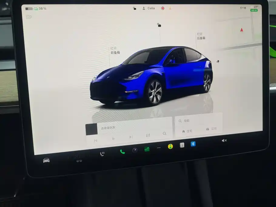 Tesla Model Y 2022 — фото 13