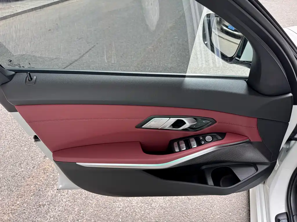 BMW 3 Series 2022 — фото 13