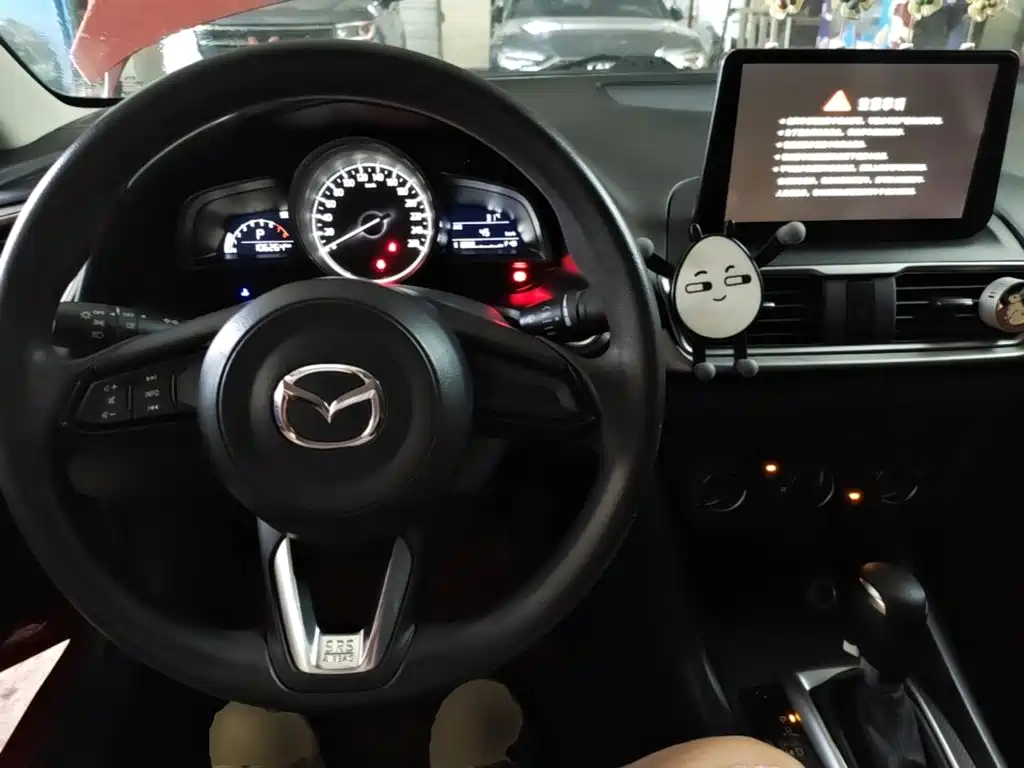 Mazda 3 Angkesela 2019 — фото 10