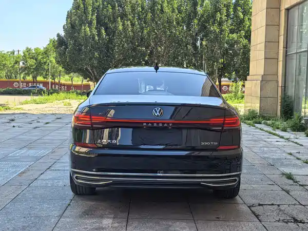 Volkswagen Passat 2022