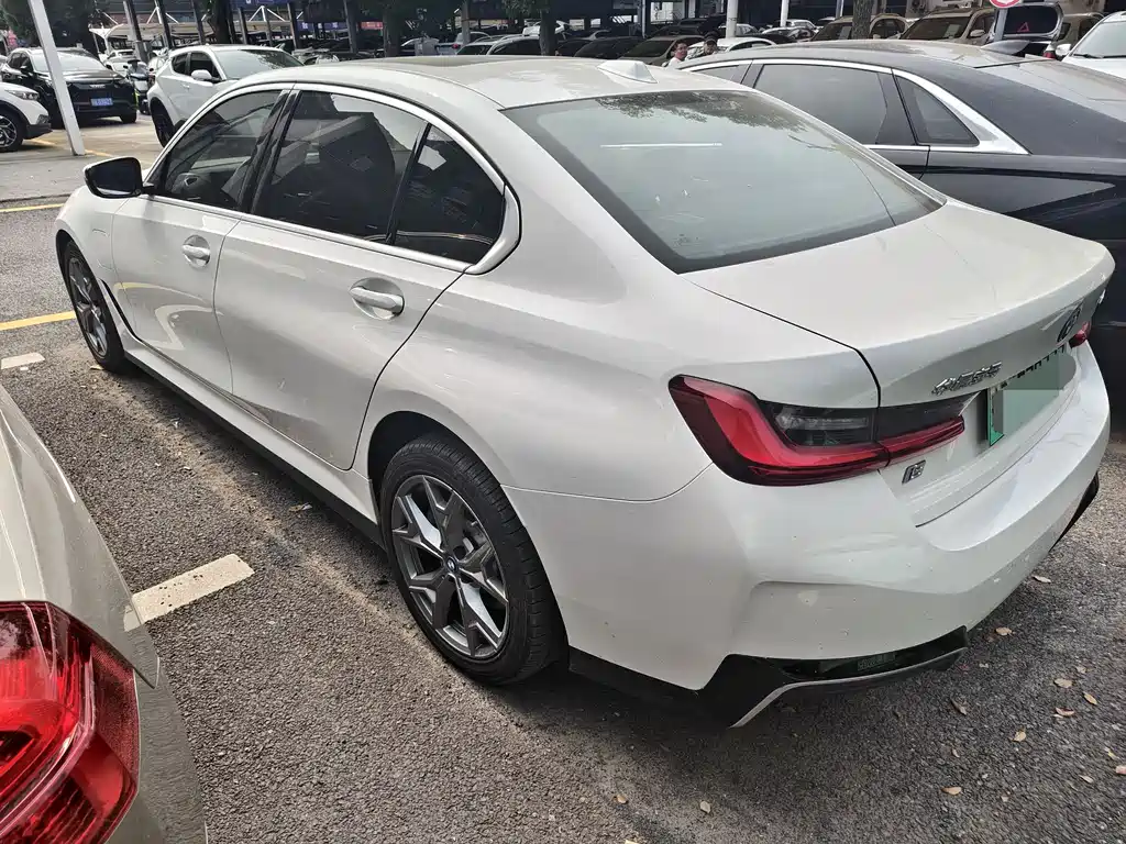 BMW i3 2024 — фото 15