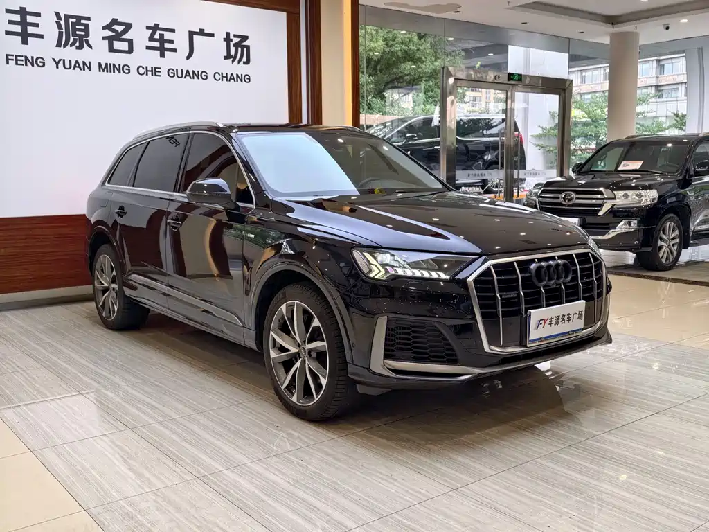Audi Q7 2021
