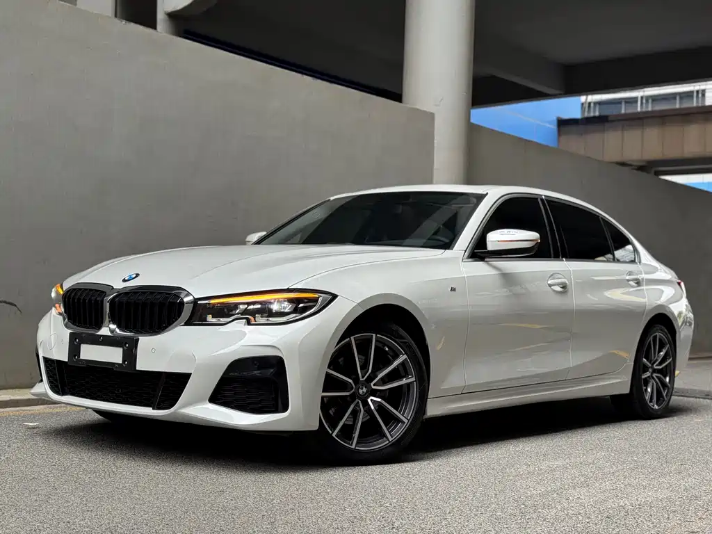 BMW 3 Series 2022
