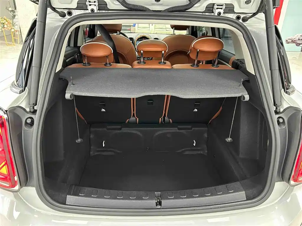 MINI Countryman 2022 — фото 16