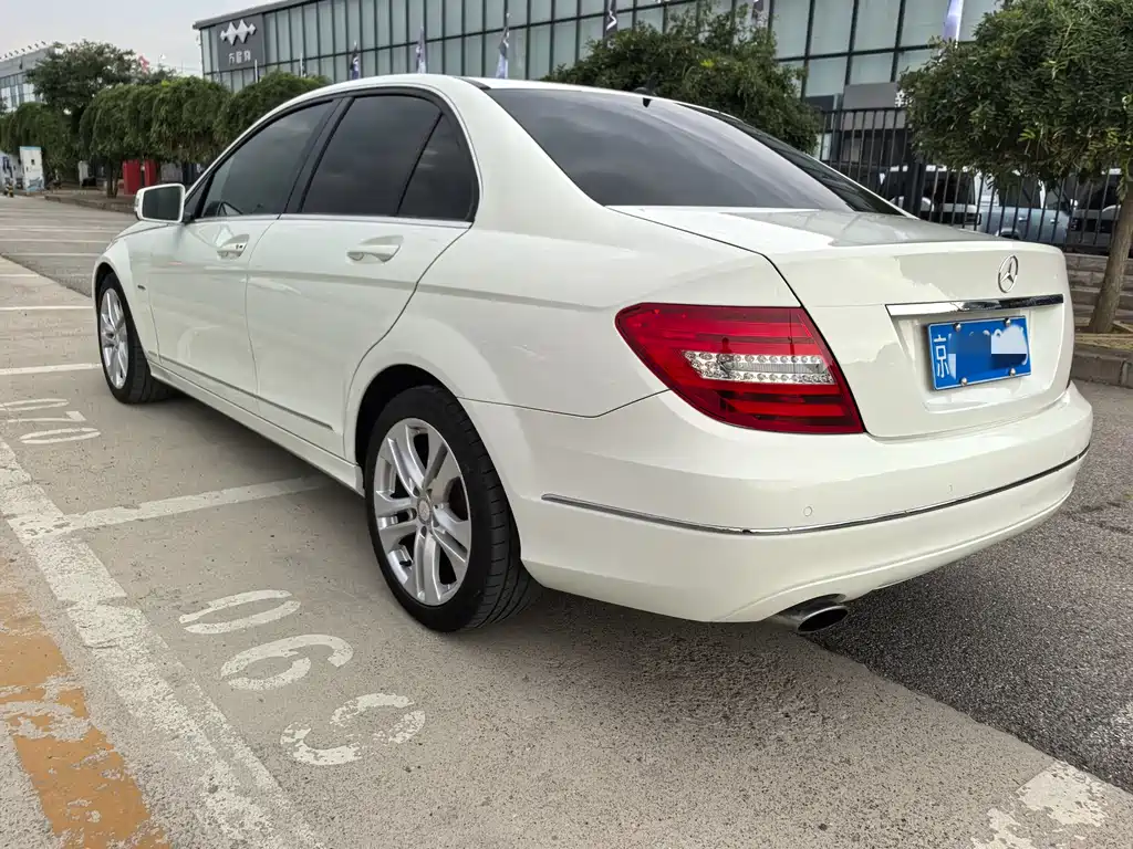 Mercedes-Benz C-Class 2012