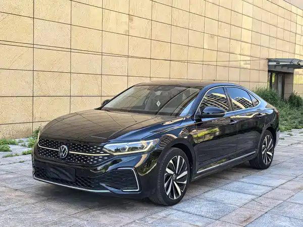 Volkswagen Passat 2022