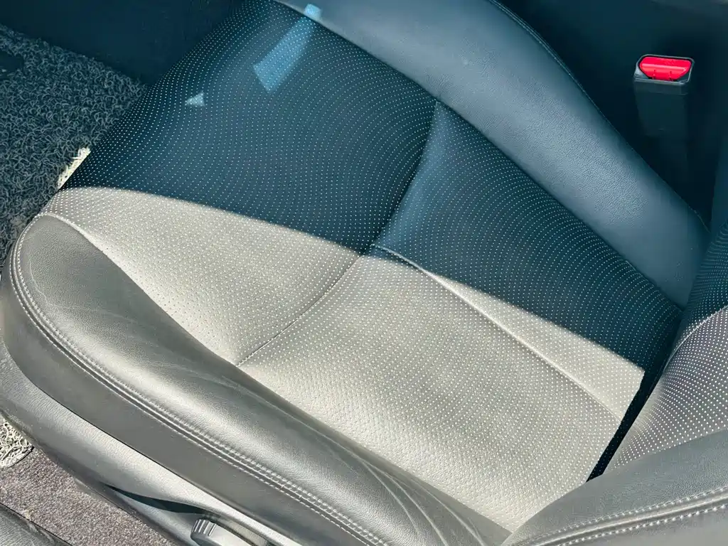 Infiniti Q70 2015 — фото 12