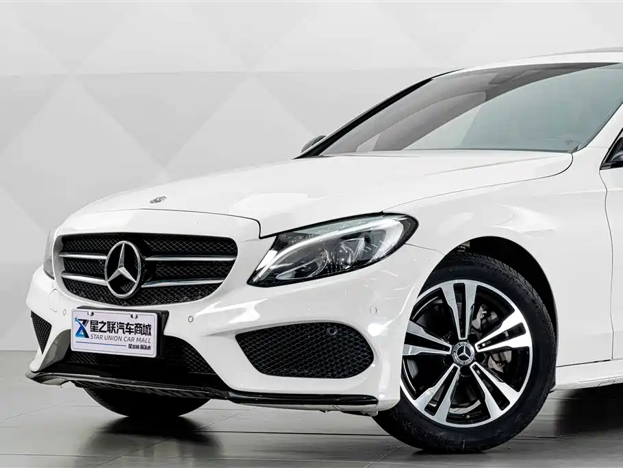 Mercedes-Benz C-Class 2018 — фото 3