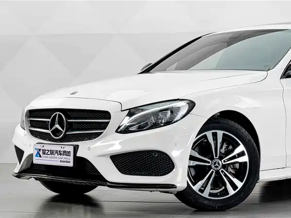 Mercedes-Benz C-Class 2018