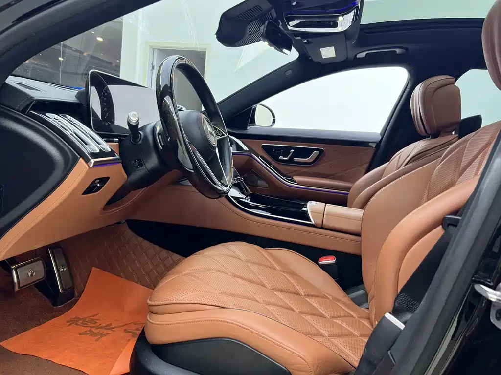 Mercedes-Benz S-Class 2024