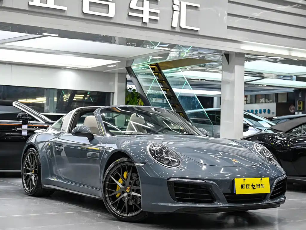 Porsche 911 2018