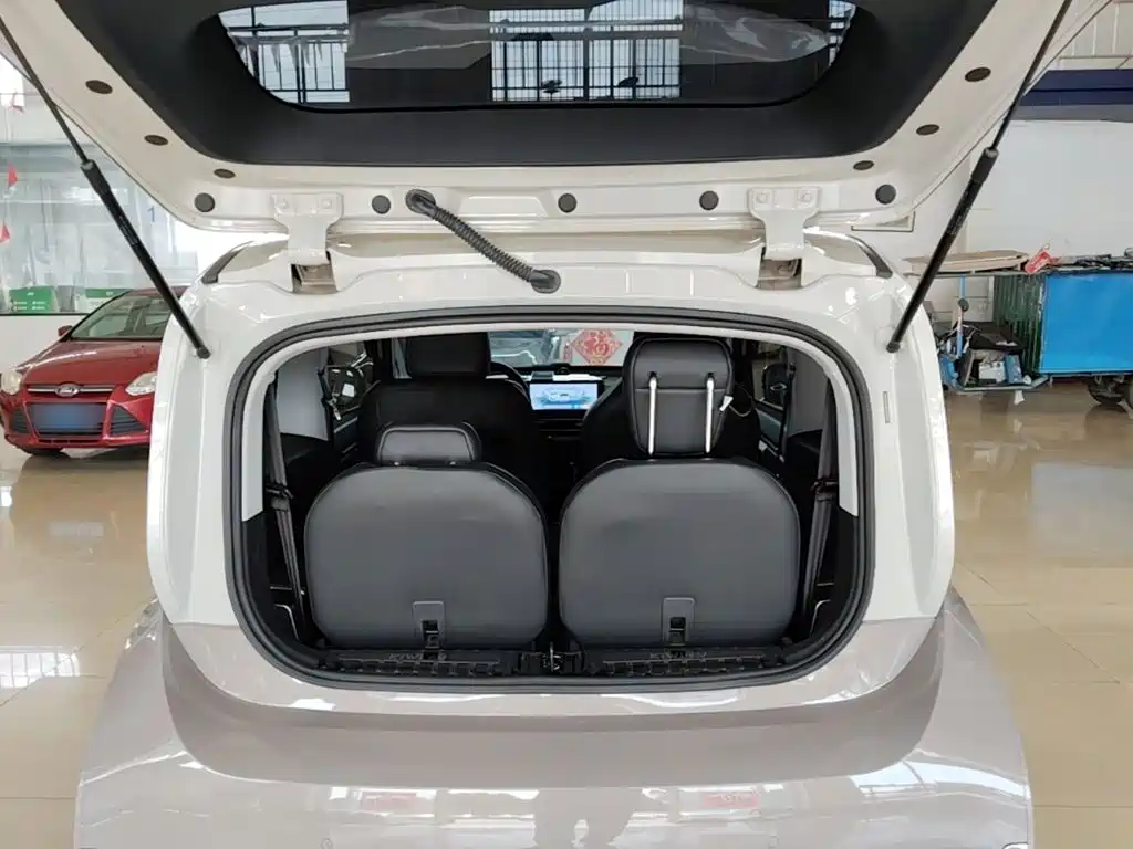 Baojun KiWi EV 2024 — фото 19