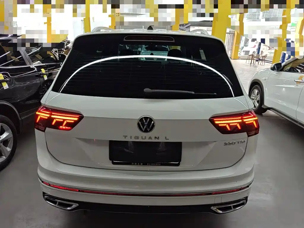 Volkswagen Tiguan L 2023 — фото 6