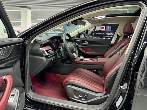 Hongqi H5 2026
