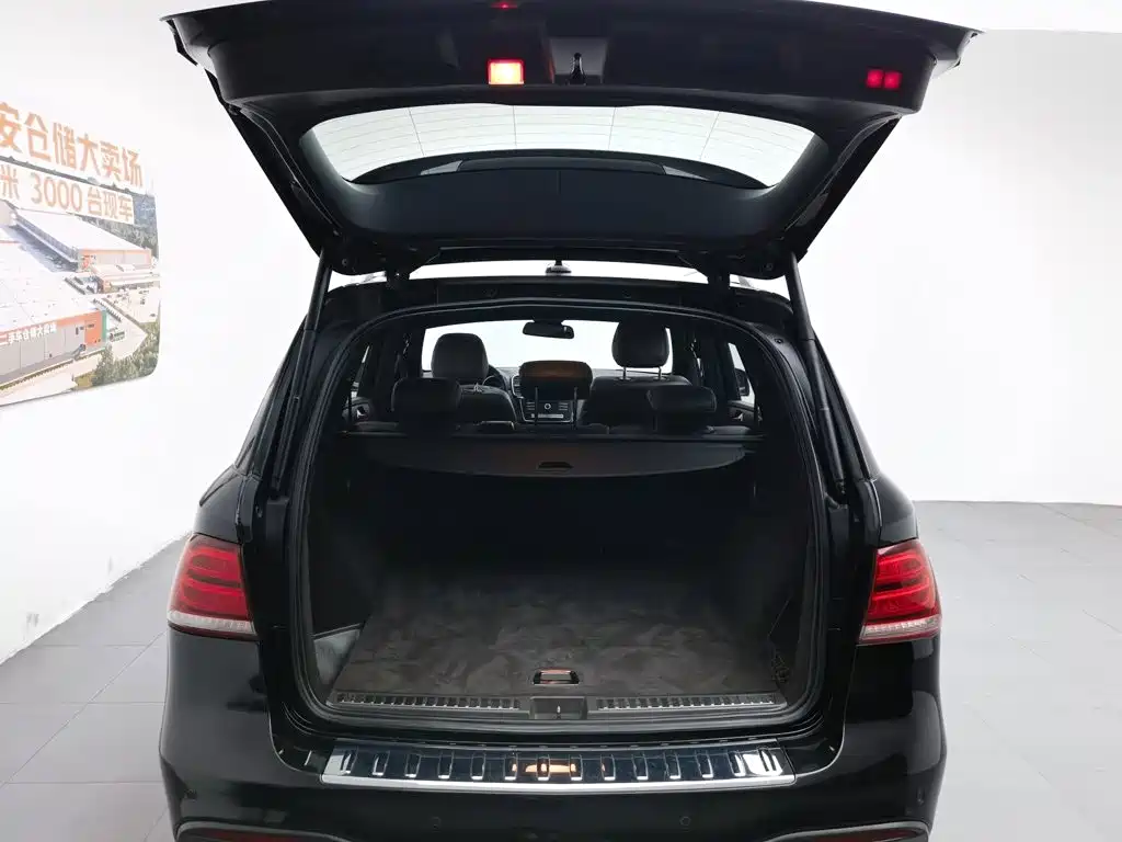 Mercedes-Benz GLE 2016 — фото 16