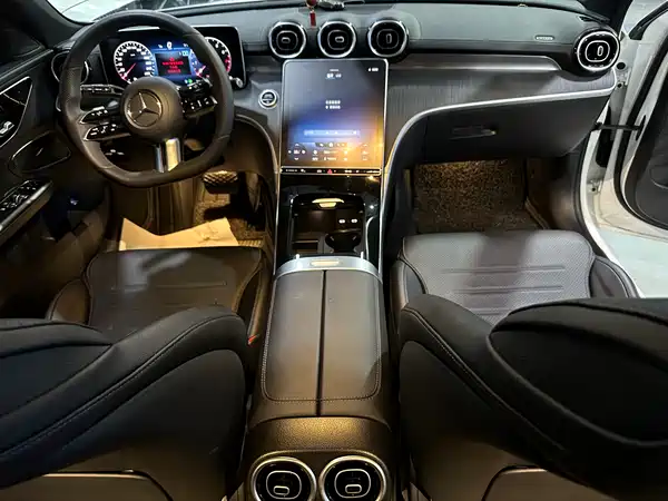 Mercedes-Benz C-Class 2022