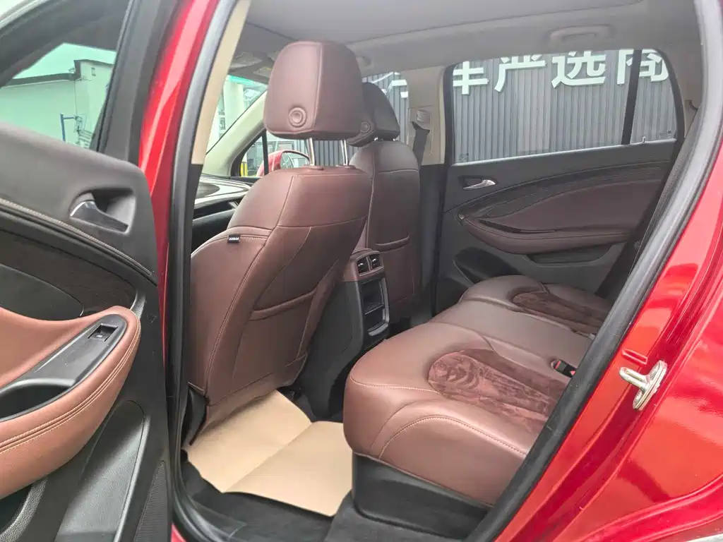 Buick Envision Plus 2017 — фото 8