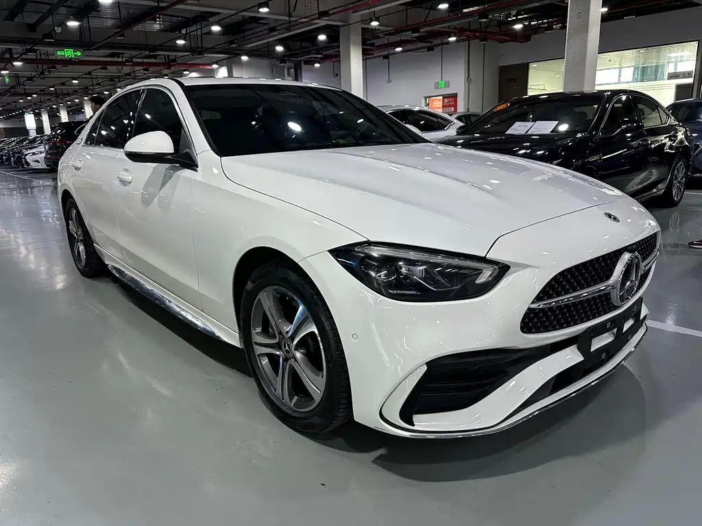Mercedes-Benz C-Class 2022