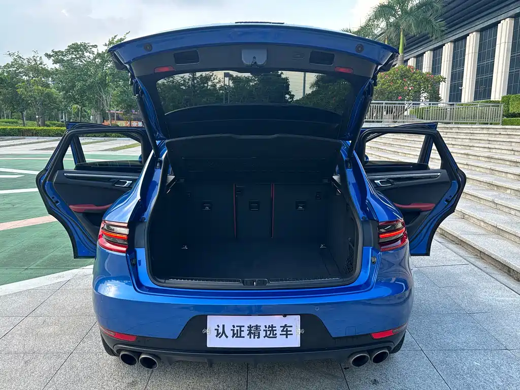 Porsche Macan 2017 — фото 20