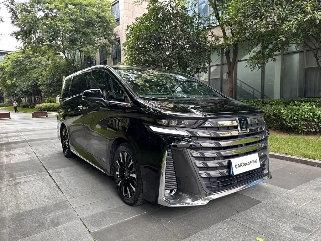 Toyota Vellfire 2024