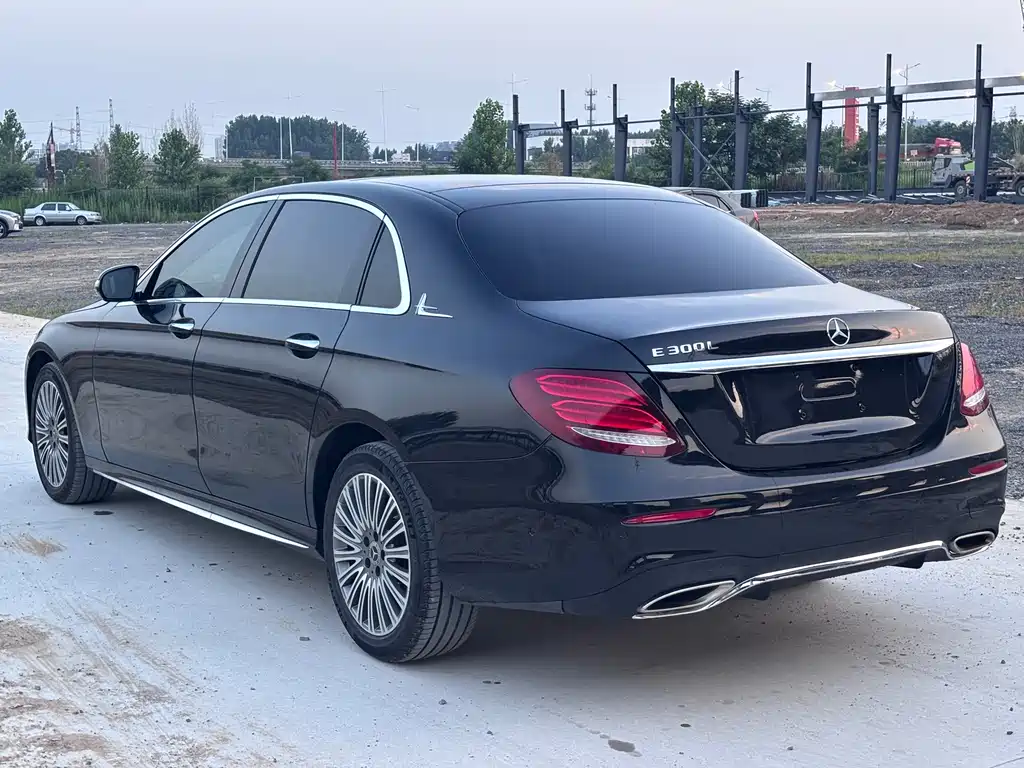 Mercedes-Benz E-Class 2019 — фото 7