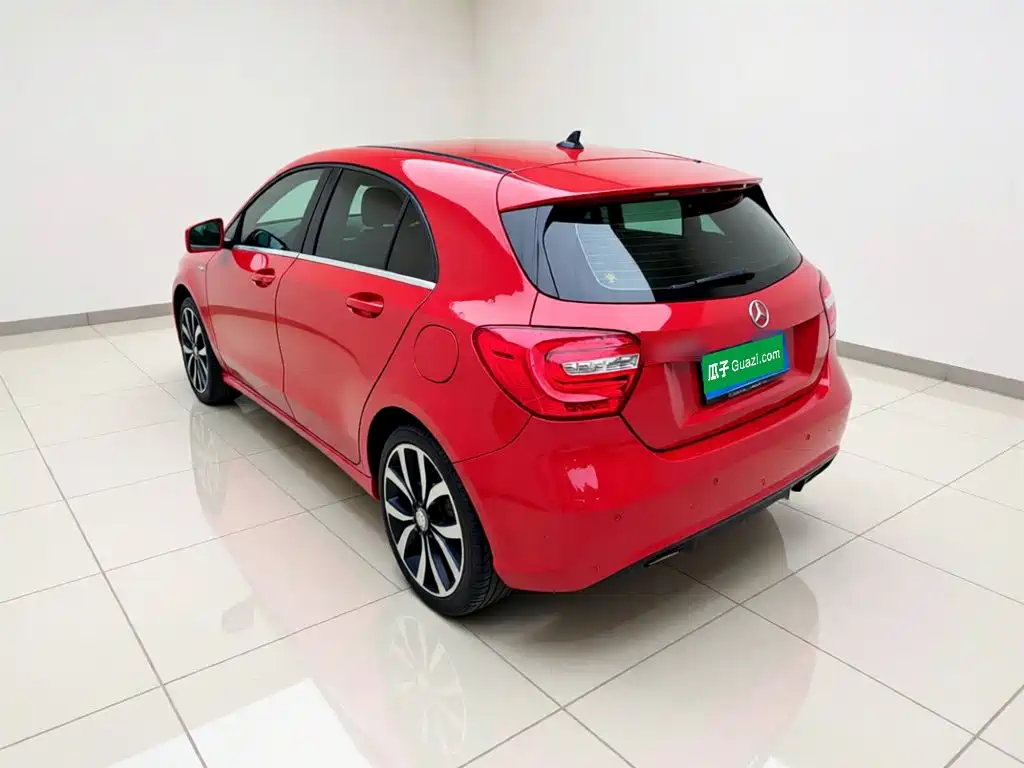 Mercedes-Benz A-Class 2015 — фото 9