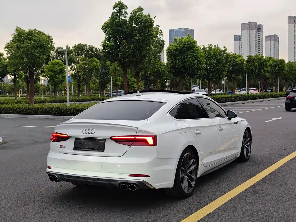 Audi S5 2018 — фото 14