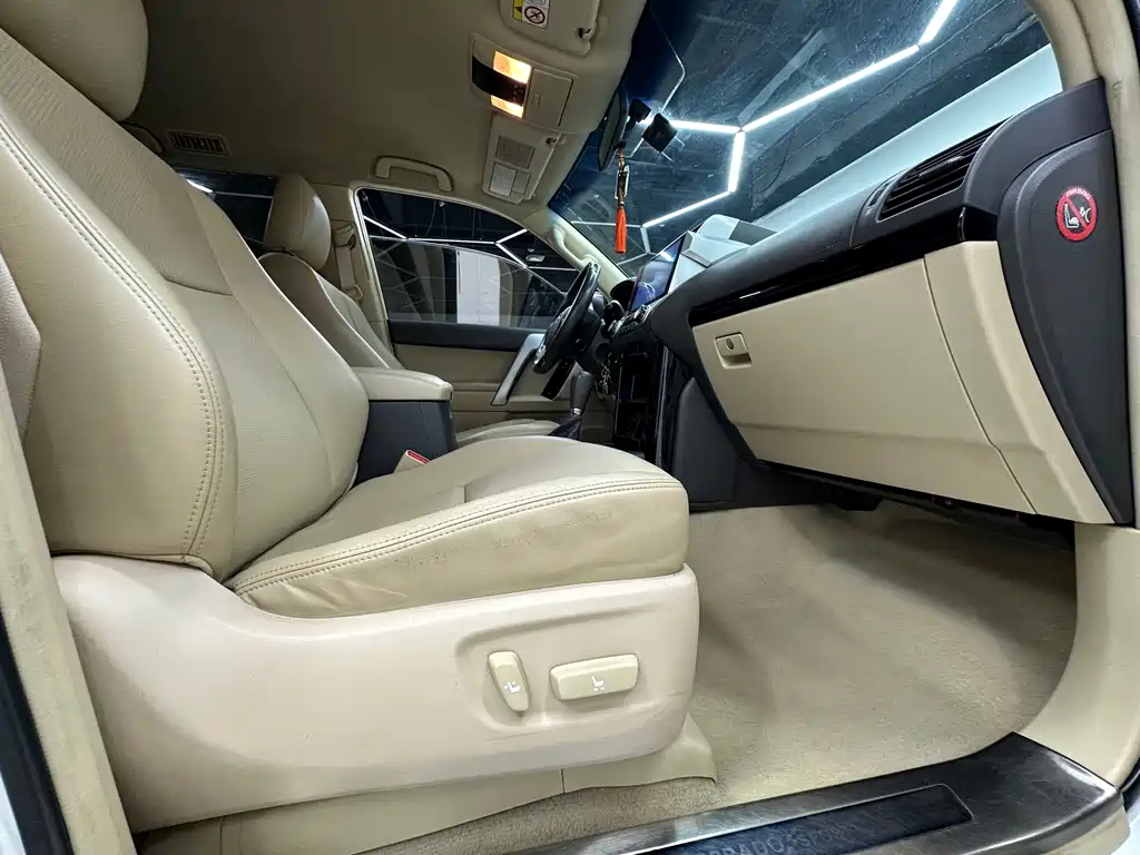 Toyota Prado 2017 — фото 11