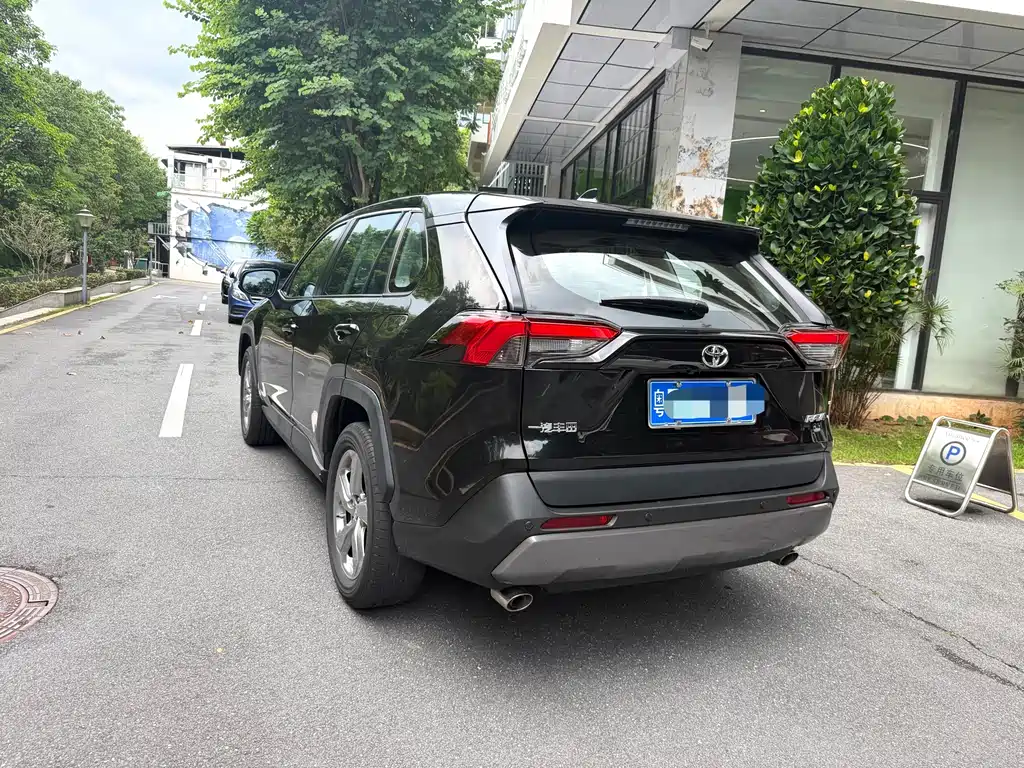 Toyota RAV4 2022