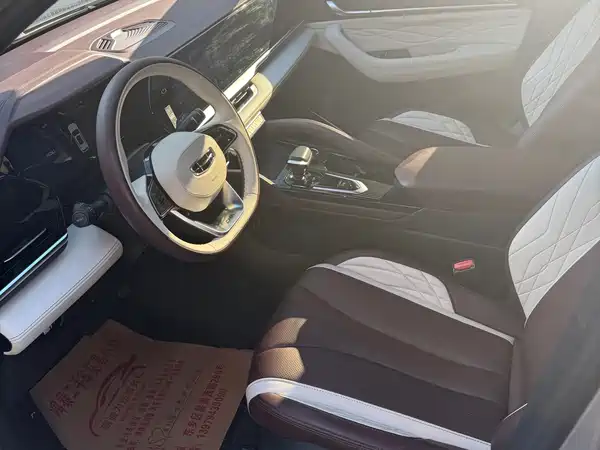 Geely Xingyue L 2022