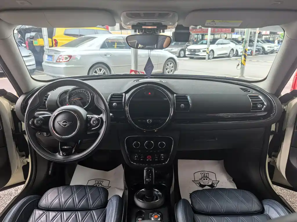 MINI Clubman 2019 — фото 9