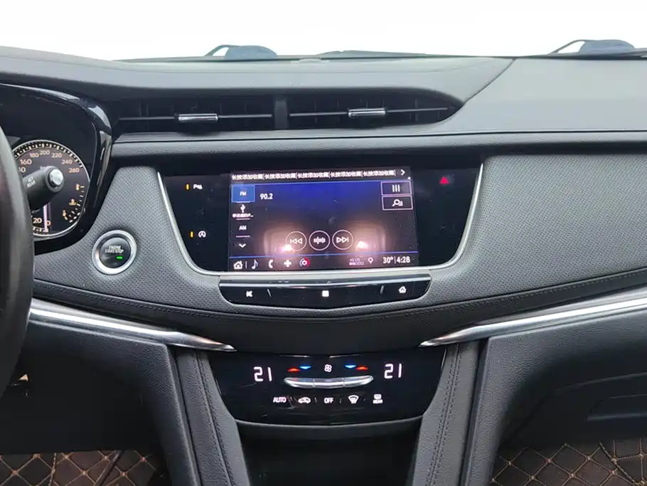 Cadillac XT5 2019 — фото 13