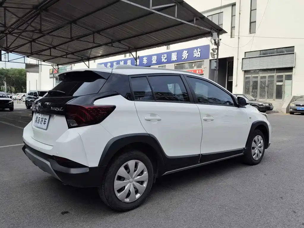 Toyota Yaris L 2022
