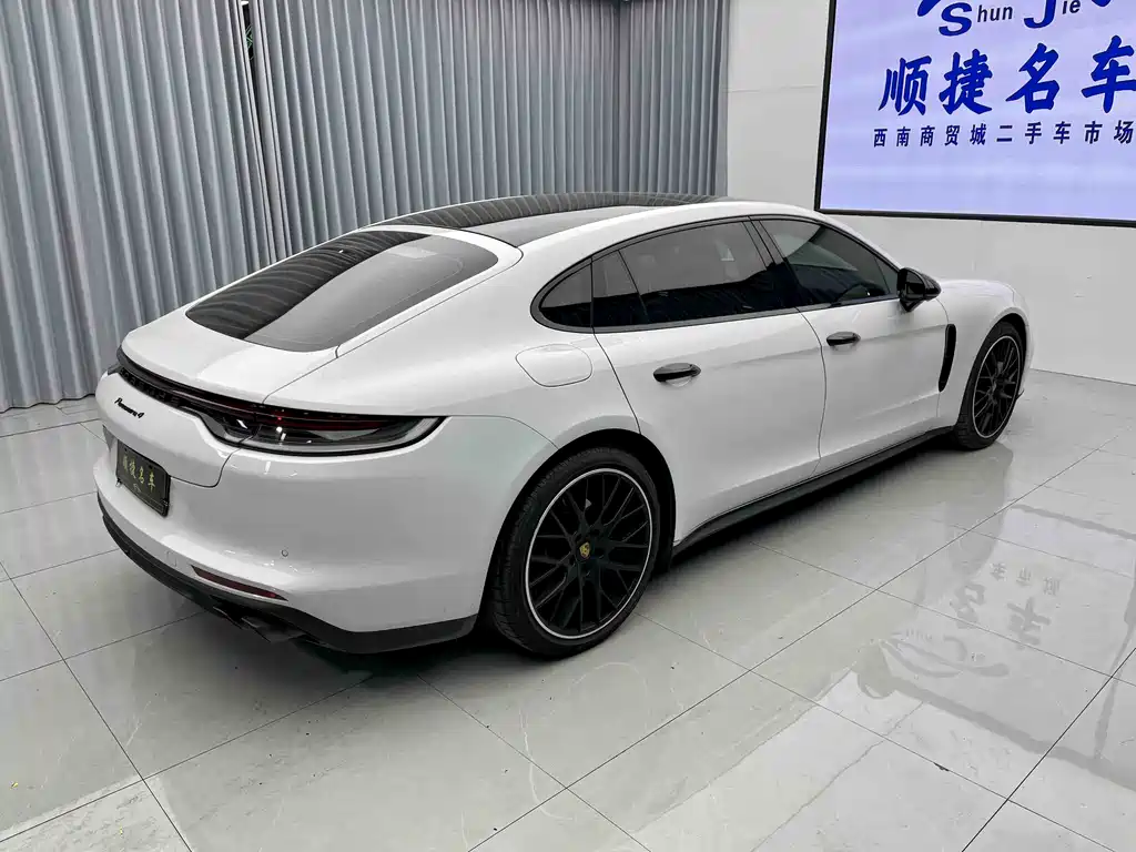 Porsche Panamera 2023 — фото 16